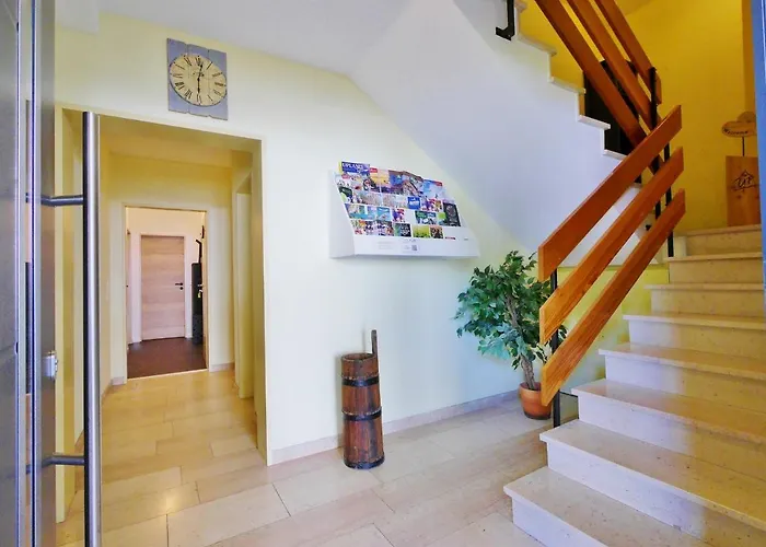 Upland - Zeitgeist *